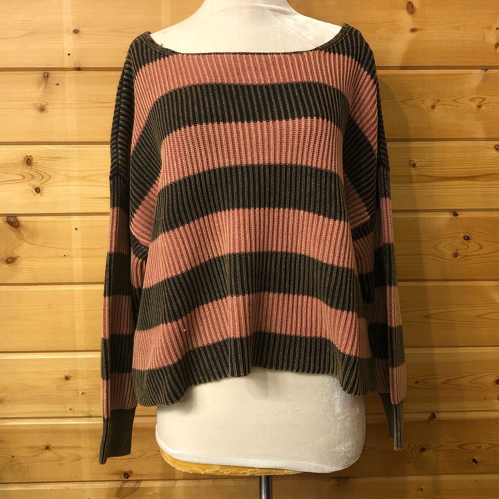 GREEN + PINK RIBBED SWEATER